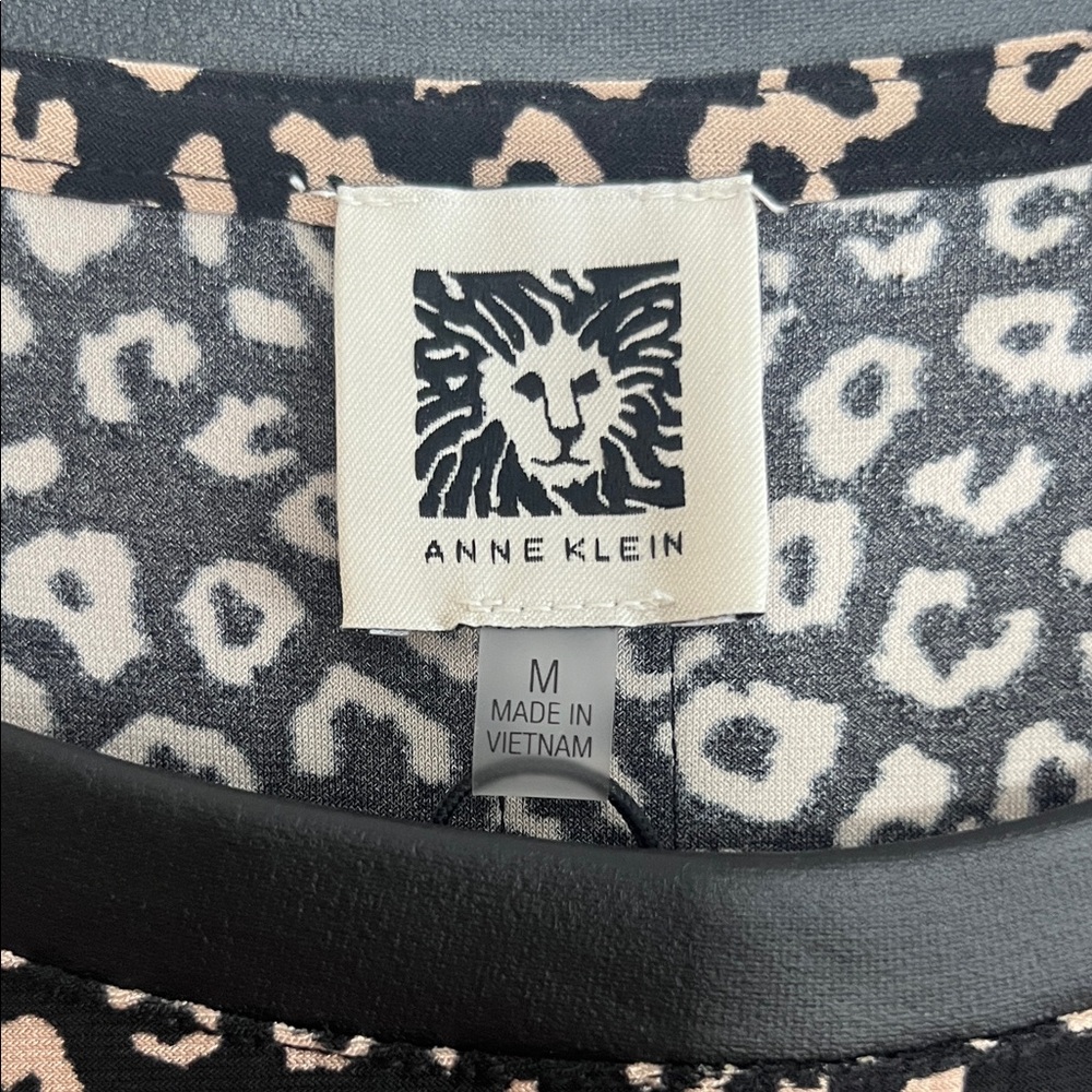 Anne Klein Black and Tan  Animal Print Blouse - Picture 2 of 7